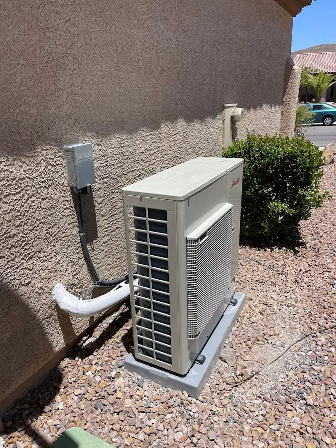 Residential air conditioning condenser unit in Canal Fulton